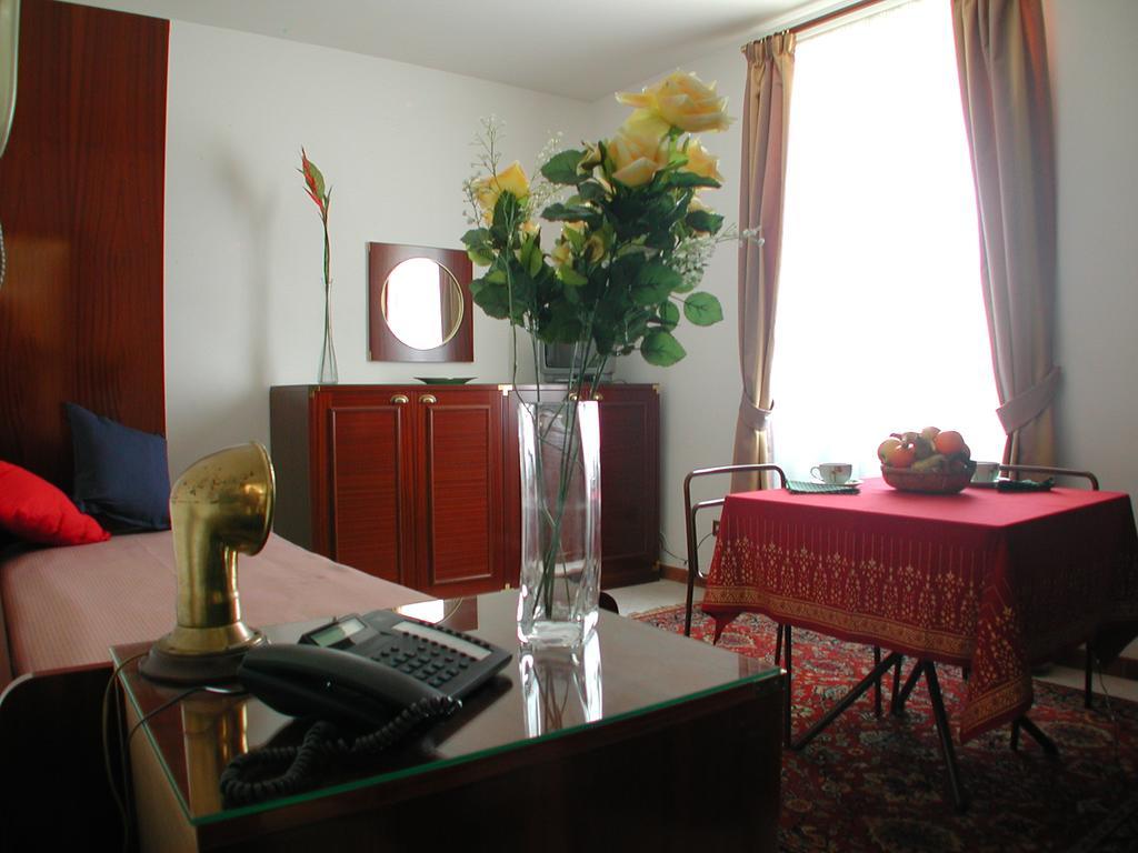 Hotel Residence Vatican Suites Rome Kamer foto
